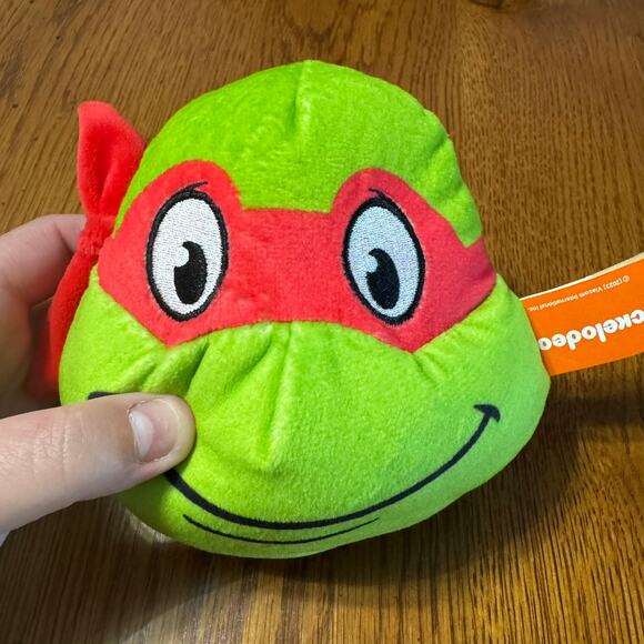 NWT Teenage Mutant Ninja Turtles Ralphael Red Backpack Clip Keychain - Picture 1 of 9